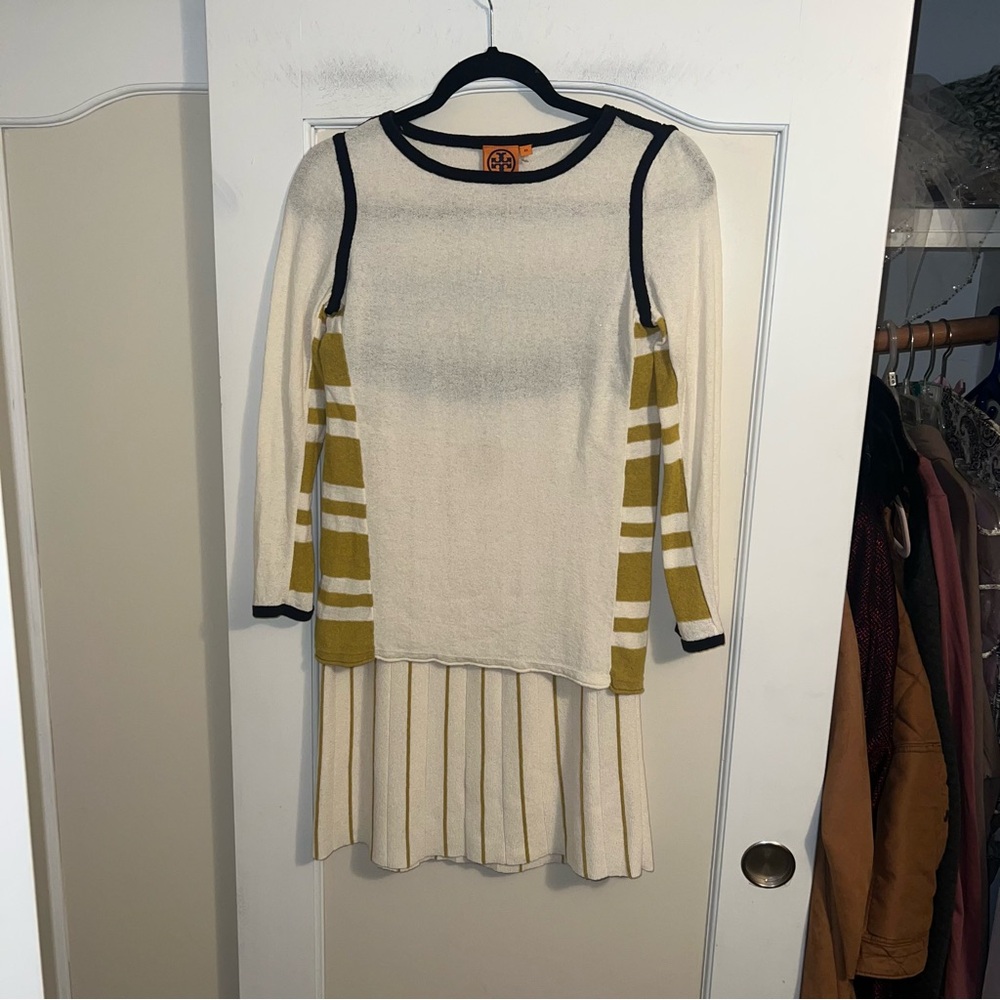 Tory Burch Coord 2 Piece Set Long Sleeve Blouse and Skirt *Size Description